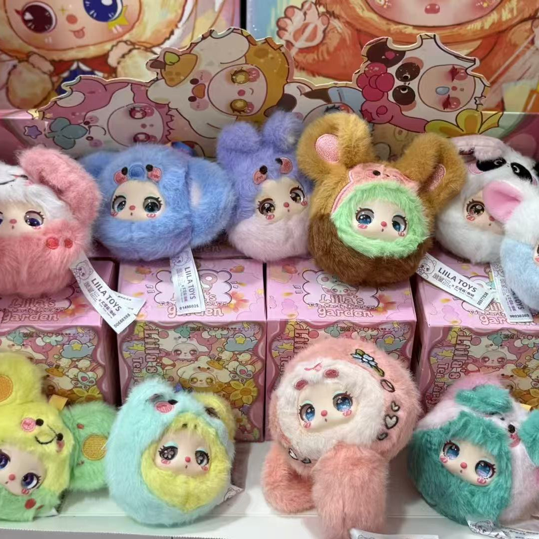 Blind Toys (Authentic)(Lila &Baby 3)